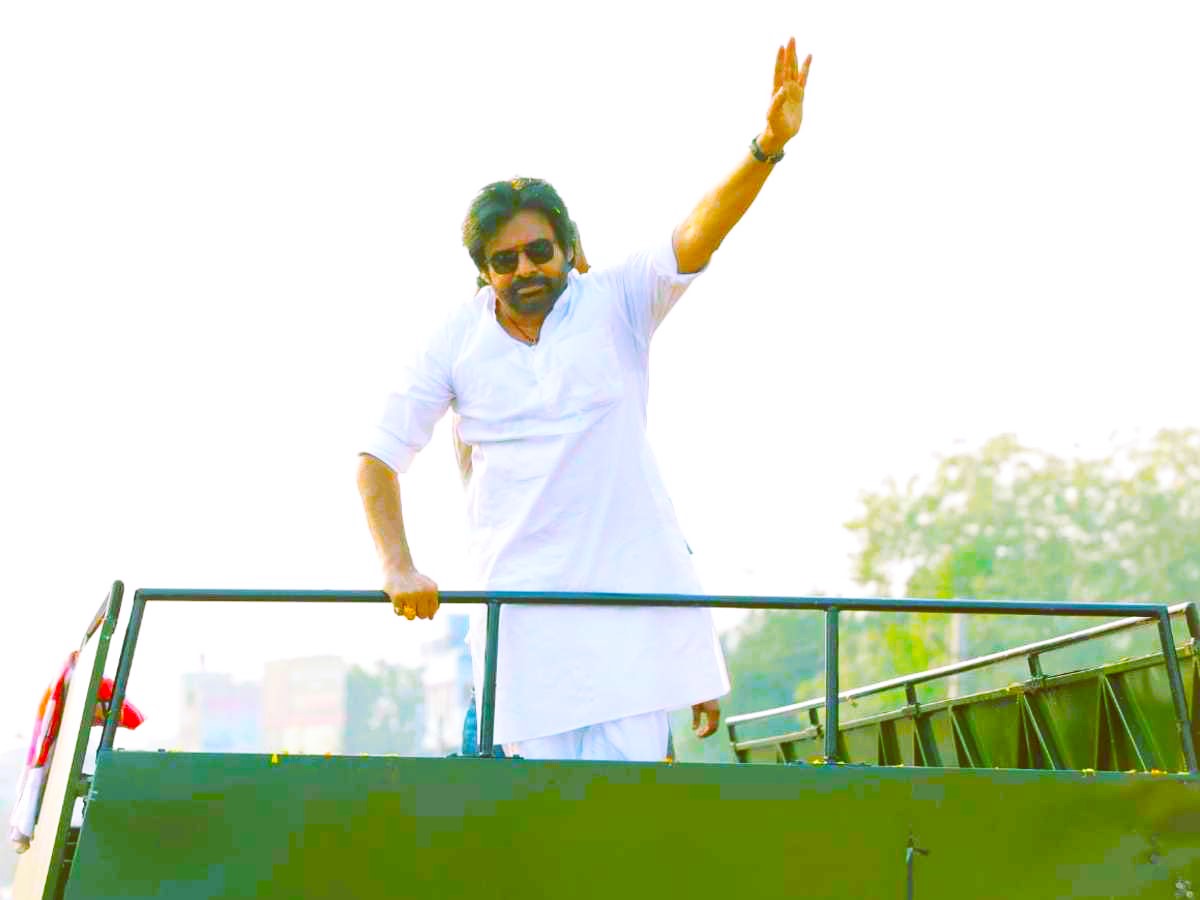 pawan-kalyan-nomination-day-tg2ap